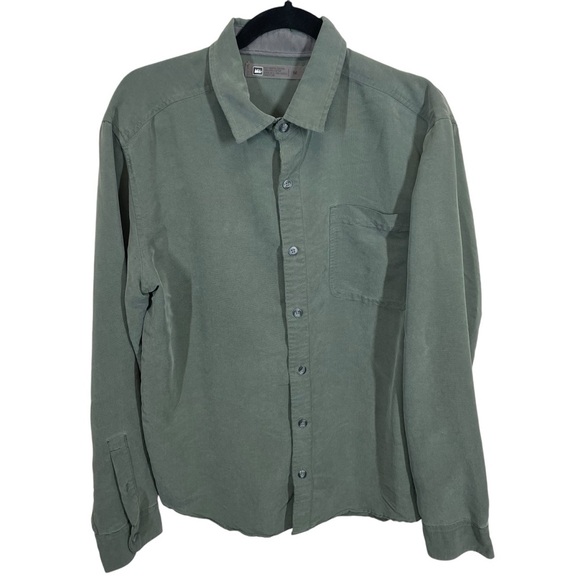 REI Other - Mens REI button up shirt green modal blend soft size medium